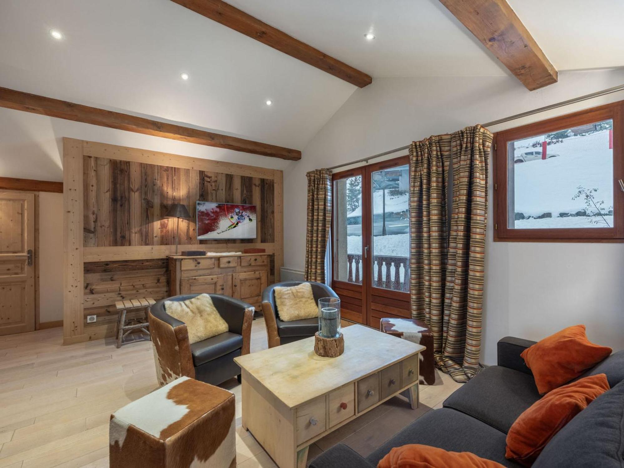 Appartamento De Charme Traversant A Moriond, Proche Remontees Et Commerces - Fr-1-563-145 *
